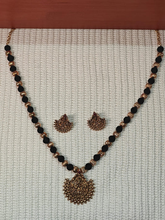 Black Ball Lakshmi neck set