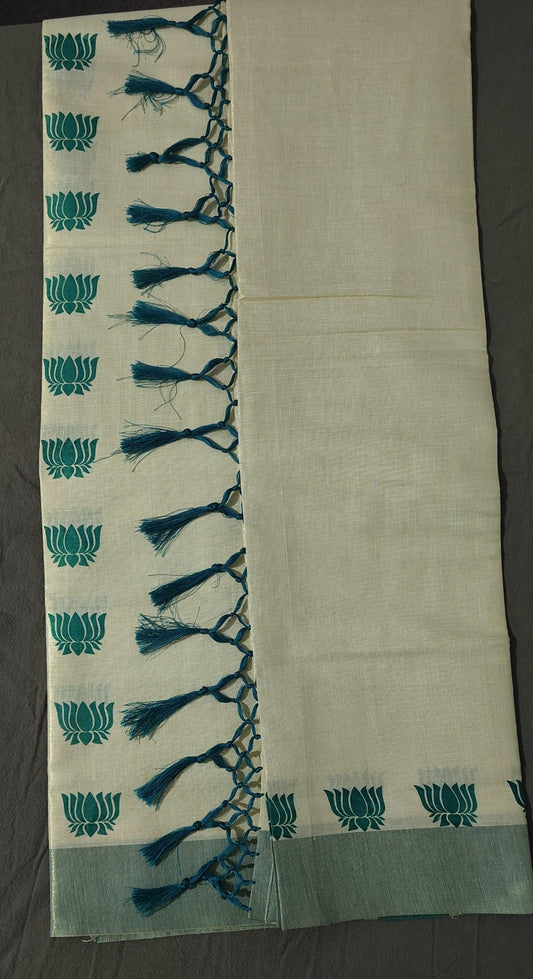 Set Mundu Green Lotus Golden Pallu with Threded pallu 3.5 Inch Kasav u