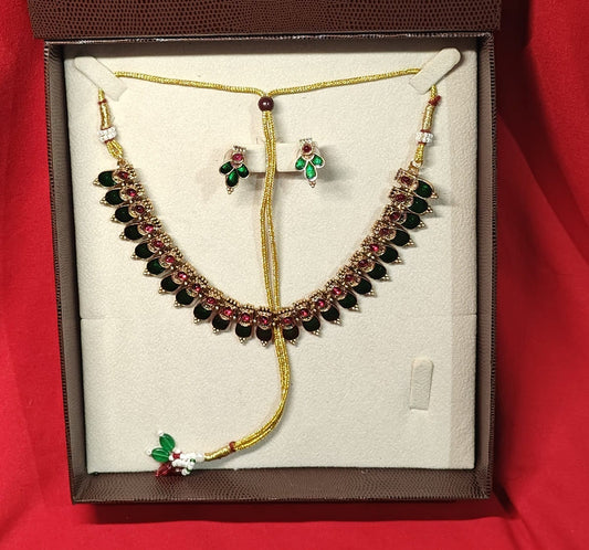 Kovai neck set with Beautiful Earrings